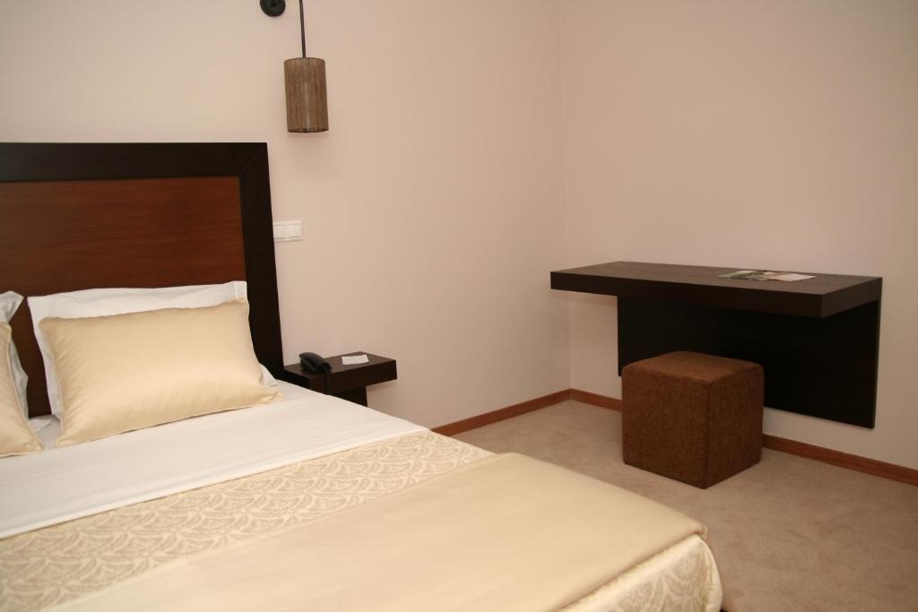 سانتو تيرسو Santo Thyrso Hotel الغرفة الصورة