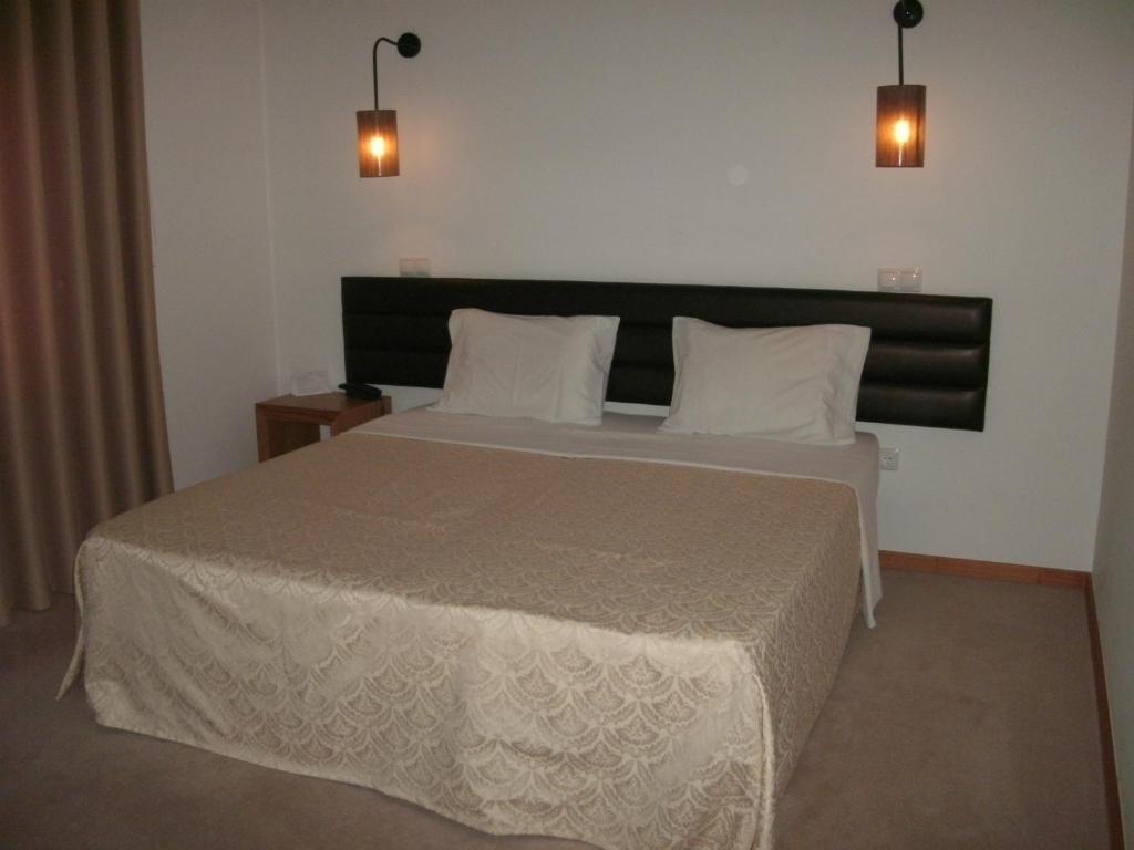 سانتو تيرسو Santo Thyrso Hotel الغرفة الصورة